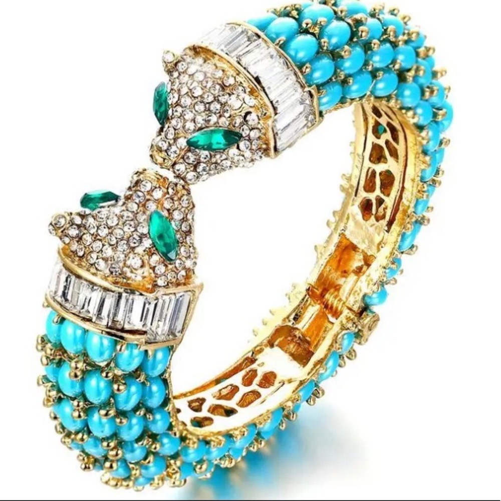 Turquoise Cabochons & Crystals  Bracelet